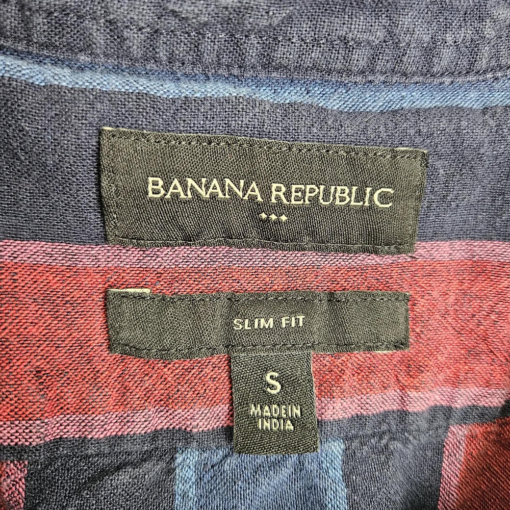 Banana Republic Men's Striped Shirt - Red and Blue - Picture 4 of 4